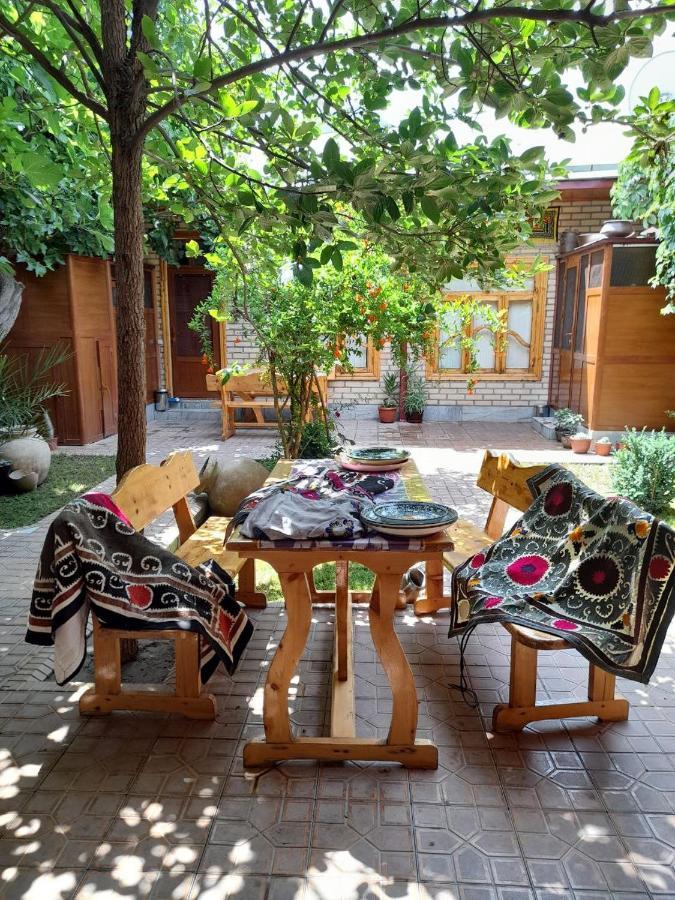 Marhabo Guesthouse ซามาร์คันด์ ภายนอก รูปภาพ