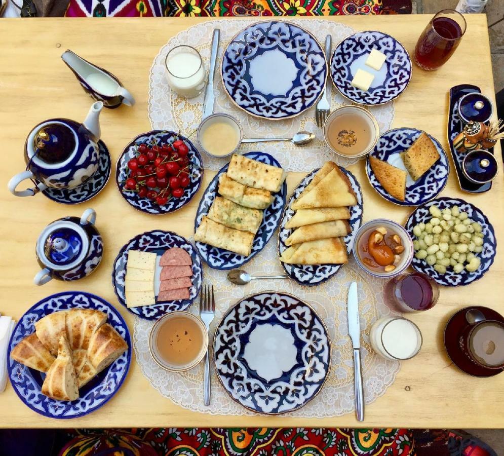 Marhabo Guesthouse ซามาร์คันด์ ภายนอก รูปภาพ